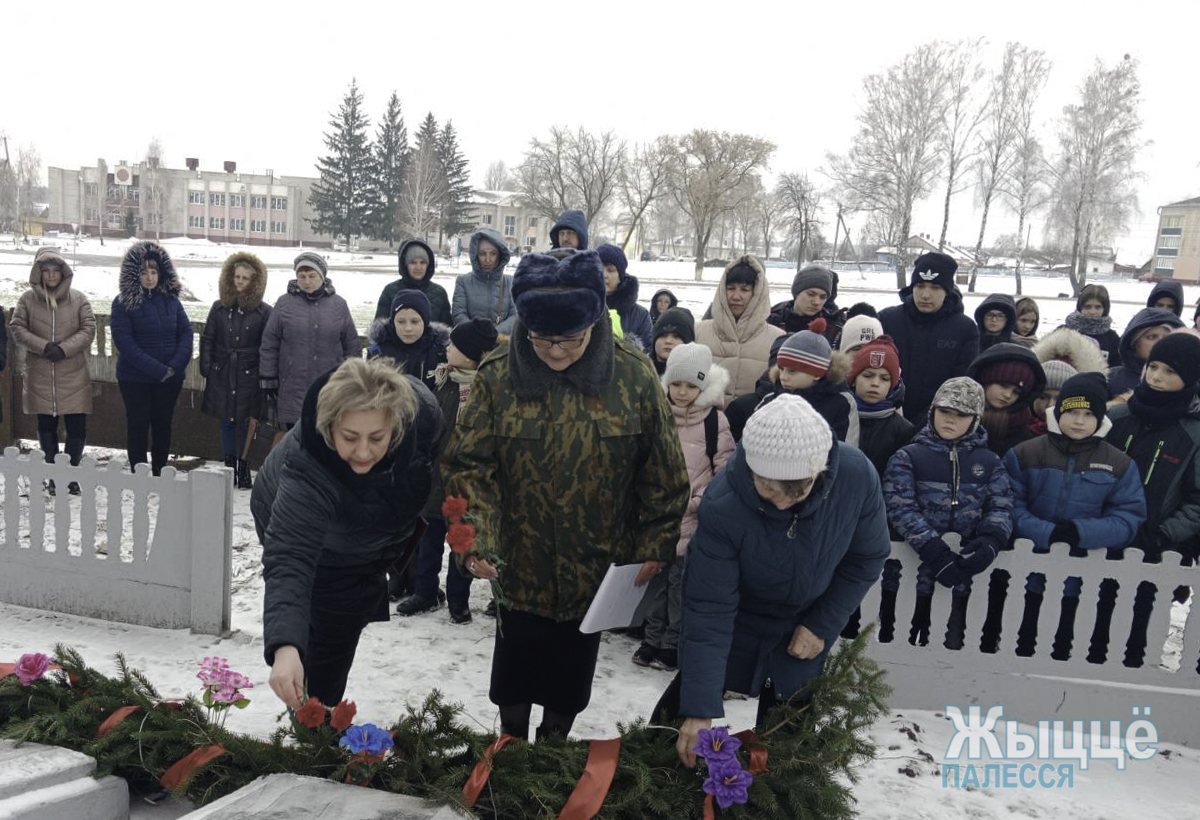 В агрогородке Прудок почтили память воинов-освободителей - Жыцце Палесся