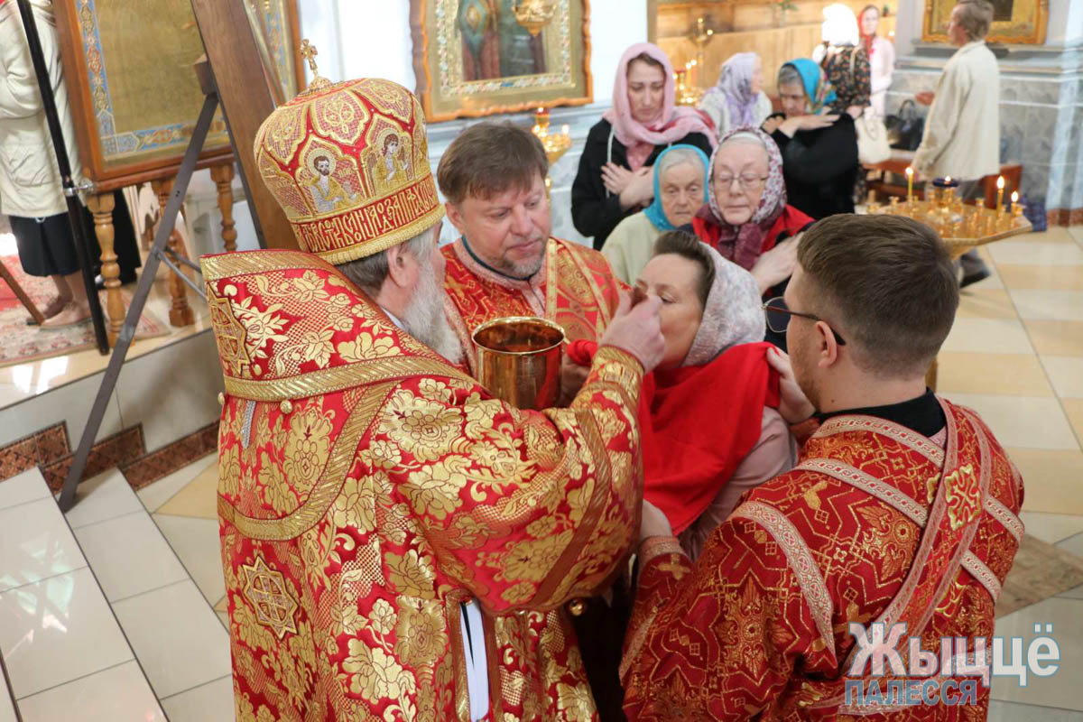 Крестный ход, состоявшийся в Мозыре, посвятили памяти святых  равноапостольных Мефодия и Кирилла - Жыцце Палесся