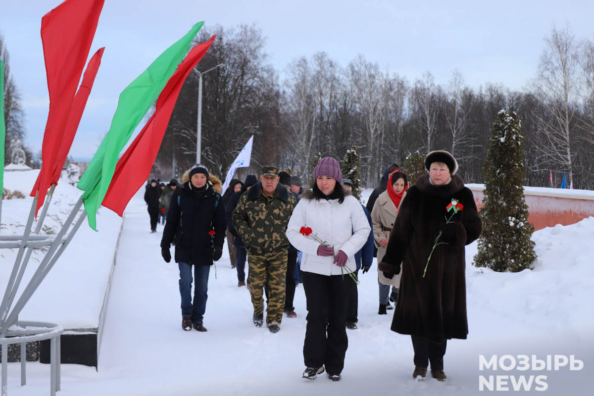 Дорогой памяти: на Мозырщине сегодня состоялся автопробег по местам  воинских захоронений - Жыцце Палесся