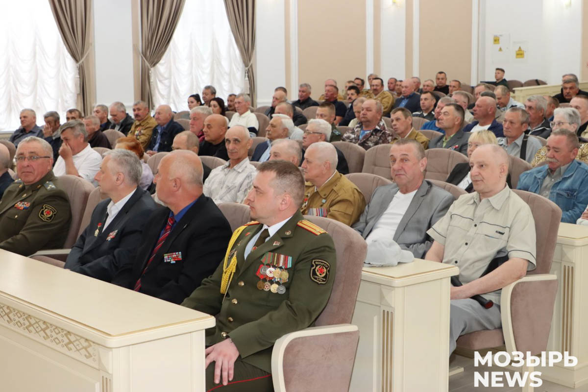 В Мозыре ветеранам-афганцам вручили юбилейные медали - Жыцце Палесся